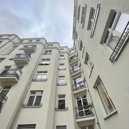 Cute Apartment Perfect For Business And Travel. Варшава Экстерьер фото