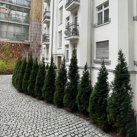 Cute Apartment Perfect For Business And Travel. Варшава Экстерьер фото